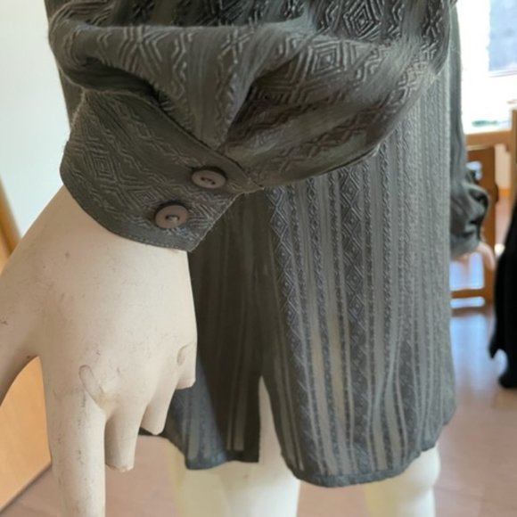 OLSEN COLLECTION Olive Green, Long Sleeved, TEXTURED SILK, Very Feminine Size 6 - Picture 7 of 11